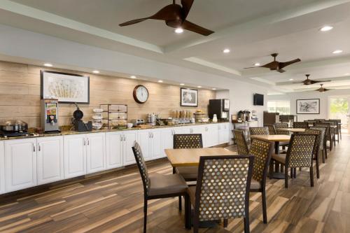 Imagen general del Hotel SureStay Plus by Best Western Vero Beach. Foto 3