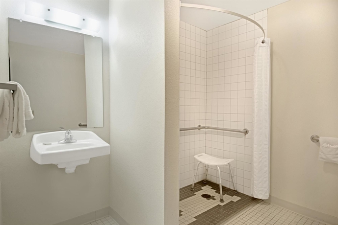 Imagen de la habitación del Hotel SureStay by Best Western Albuquerque East I-40. Foto 12