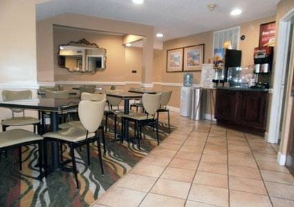 Imagen de la habitación del Hotel SureStay by Best Western Brunswick. Foto 7