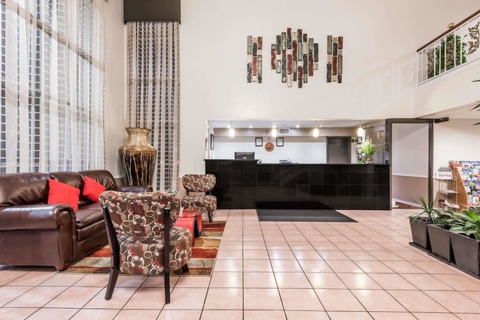 Imagen de los interiores del Hotel SureStay by Best Western Duncan. Foto 13