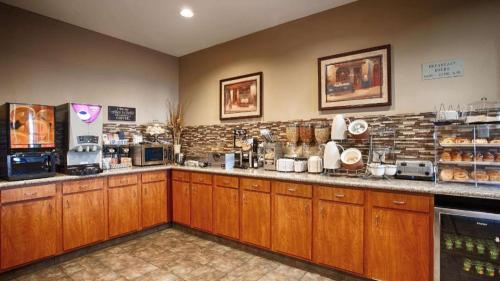 Imagen general del Hotel SureStay by Best Western Monroe. Foto 9