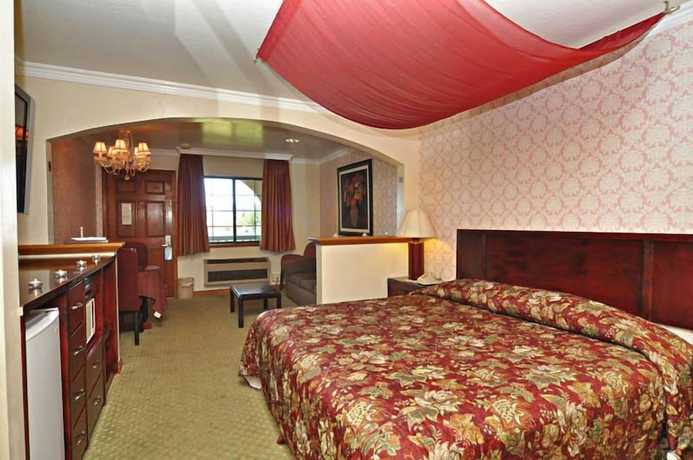 Imagen de la habitación del Hotel SureStay by Best Western Morgan Hill. Foto 8