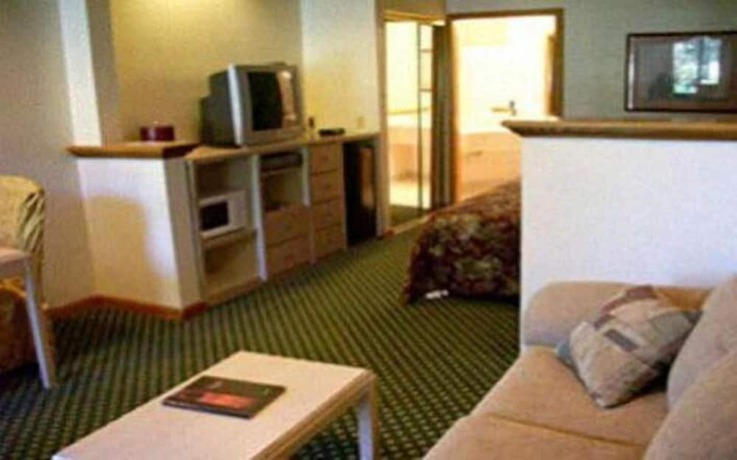 Imagen de la habitación del Hotel SureStay by Best Western Morgan Hill. Foto 9