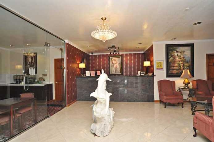 Imagen de los interiores del Hotel SureStay by Best Western Morgan Hill. Foto 16