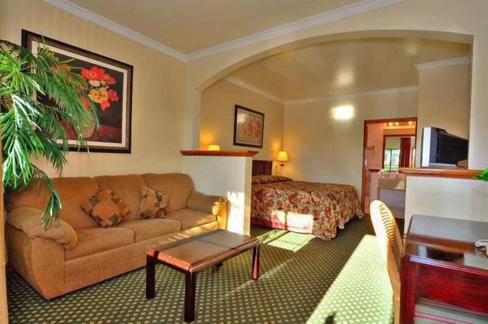 Imagen de la habitación del Hotel SureStay by Best Western Morgan Hill. Foto 13