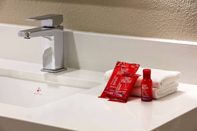 Imagen de la habitación del Hotel SureStay by Best Western San Diego Pacific Beach. Foto 7