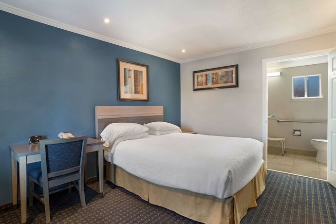 Imagen de la habitación del Hotel SureStay by Best Western San Rafael. Foto 14