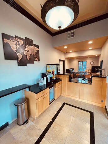 Imagen general del Hotel SureStay by Best Western San Rafael. Foto 10