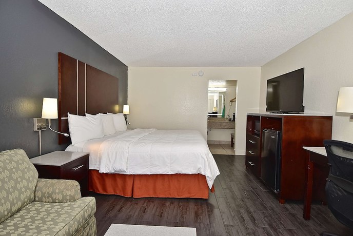 Imagen de la habitación del Hotel SureStay by Best Western Sarasota Lido Beach. Foto 9