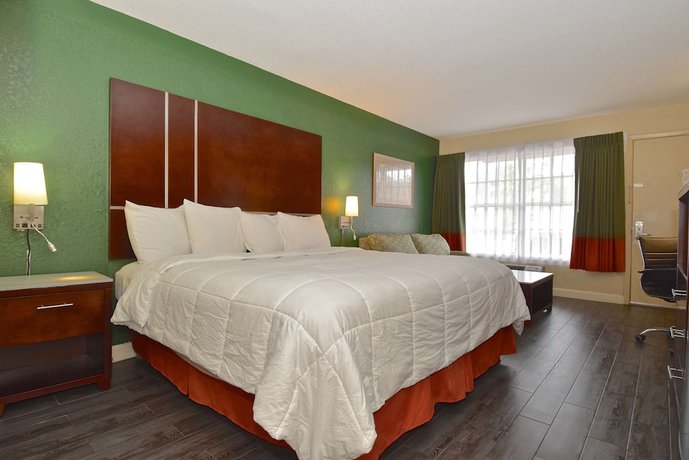 Imagen de la habitación del Hotel SureStay by Best Western Sarasota Lido Beach. Foto 10