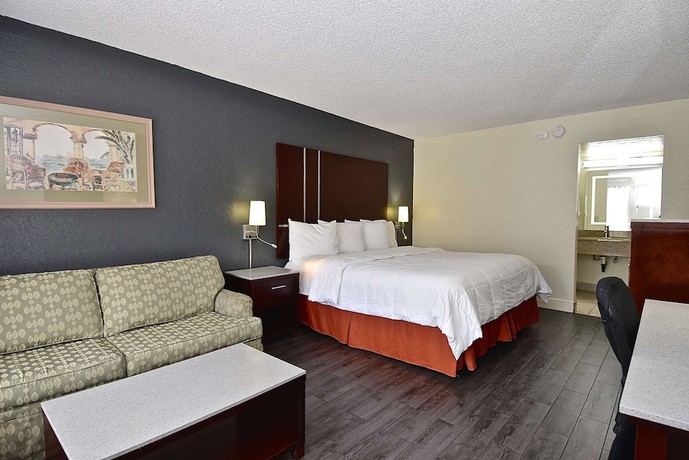 Imagen de la habitación del Hotel SureStay by Best Western Sarasota Lido Beach. Foto 15
