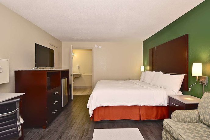 Imagen de la habitación del Hotel SureStay by Best Western Sarasota Lido Beach. Foto 17