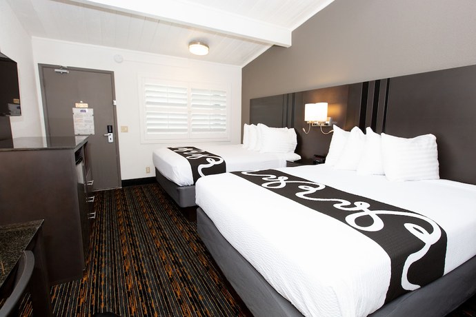 Imagen de la habitación del Hotel SureStay by Best Western Seaside Monterey. Foto 2
