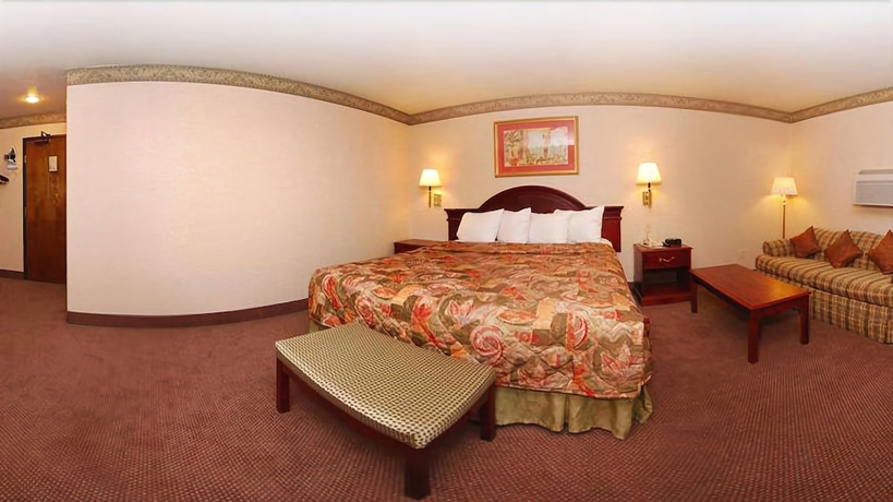 Imagen de la habitación del Hotel SureStay by Best Western Sunnyvale Silicon Valley. Foto 15