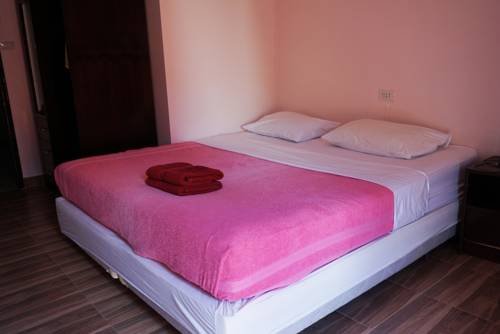 Imagen de la habitación del Hotel Sureena. Foto 8