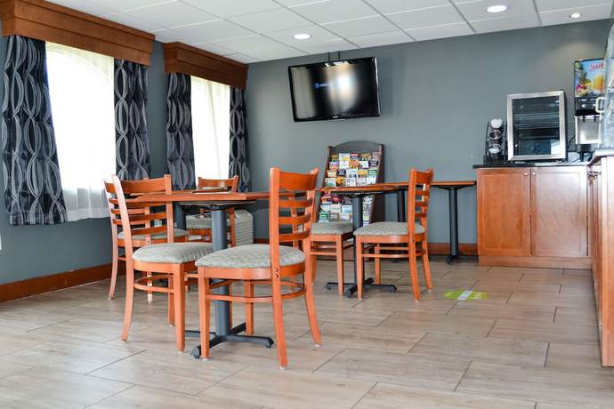 Imagen del bar/restaurante del Hotel Surestay By Best Western Bowling Green North. Foto 4