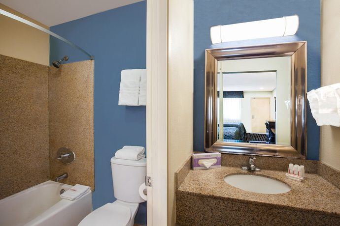 Imagen de la habitación del Hotel Surestay By Best Western Chula Vista San Diego Bay. Foto 11