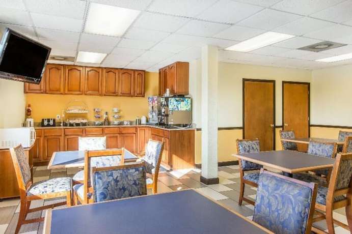 Imagen del bar/restaurante del Hotel Surestay By Best Western Columbus Downtown. Foto 5