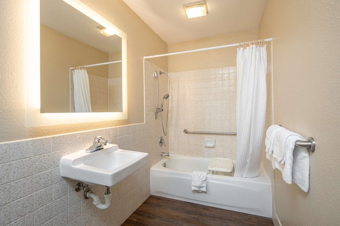 Imagen de la habitación del Hotel Surestay By Best Western Fairfield Napa Valley. Foto 10