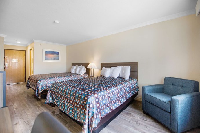 Imagen de la habitación del Hotel Surestay By Best Western Fontana. Foto 2