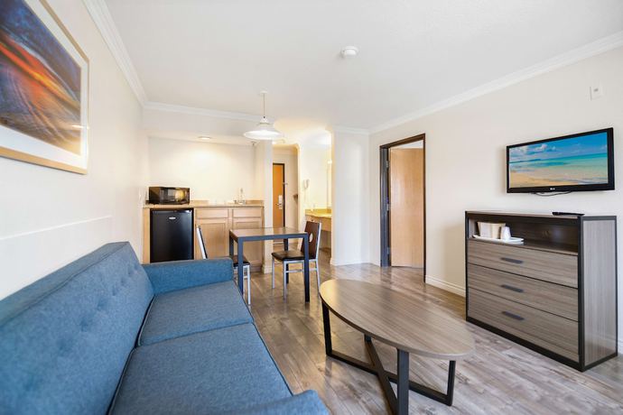 Imagen de la habitación del Hotel Surestay By Best Western Fontana. Foto 16