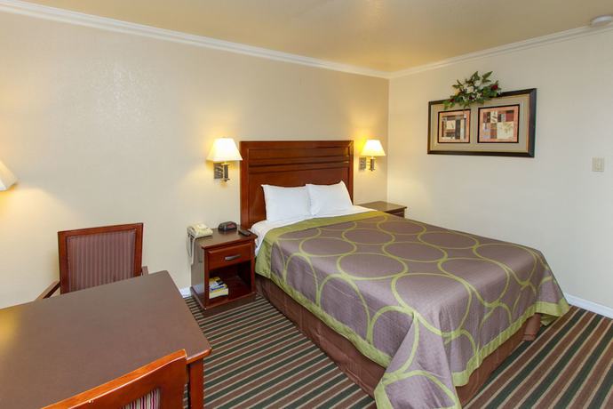 Imagen de la habitación del Hotel Surestay By Best Western Fresno Central. Foto 2