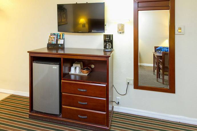 Imagen de la habitación del Hotel Surestay By Best Western Fresno Central. Foto 4