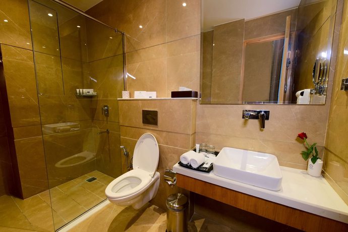 Imagen de la habitación del Hotel Surestay By Best Western Model Town Amritsar. Foto 16