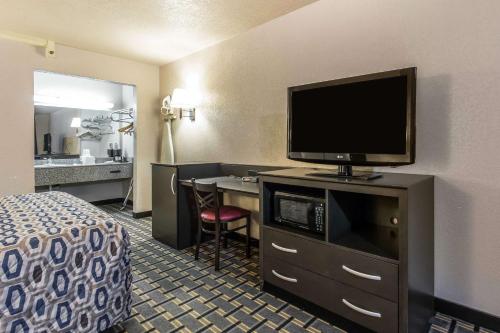 Imagen de la habitación del Hotel Surestay By Best Western Oklahoma City West. Foto 6