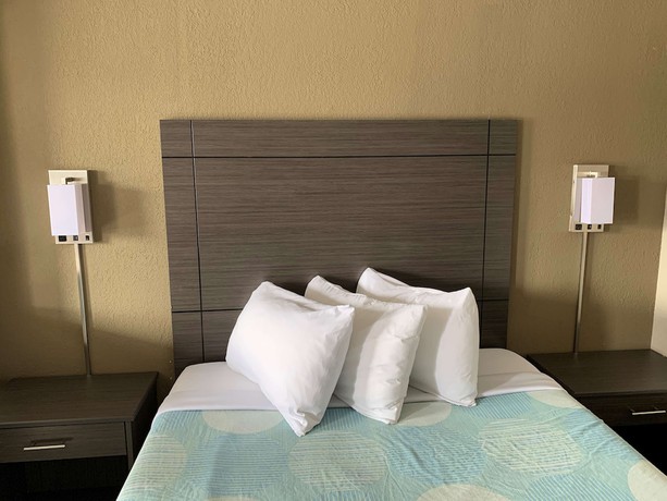 Imagen de la habitación del Hotel Surestay By Best Western Olathe. Foto 9
