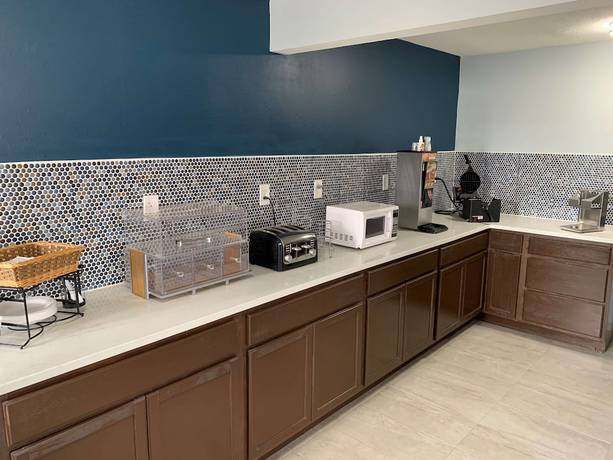 Imagen del bar/restaurante del Hotel Surestay By Best Western Olathe. Foto 4