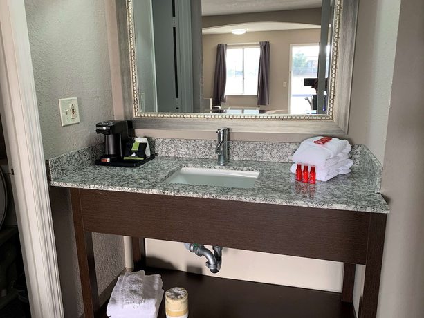 Imagen de la habitación del Hotel Surestay By Best Western Olathe. Foto 17