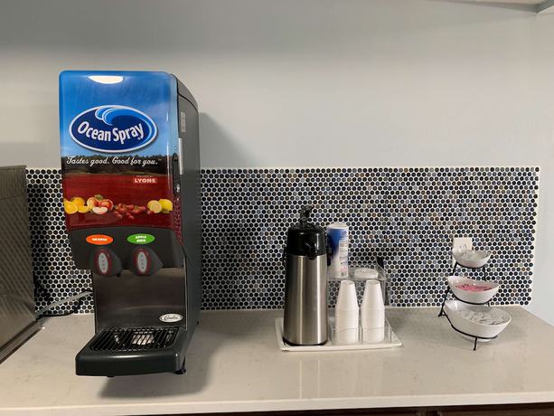 Imagen del bar/restaurante del Hotel Surestay By Best Western Olathe. Foto 5