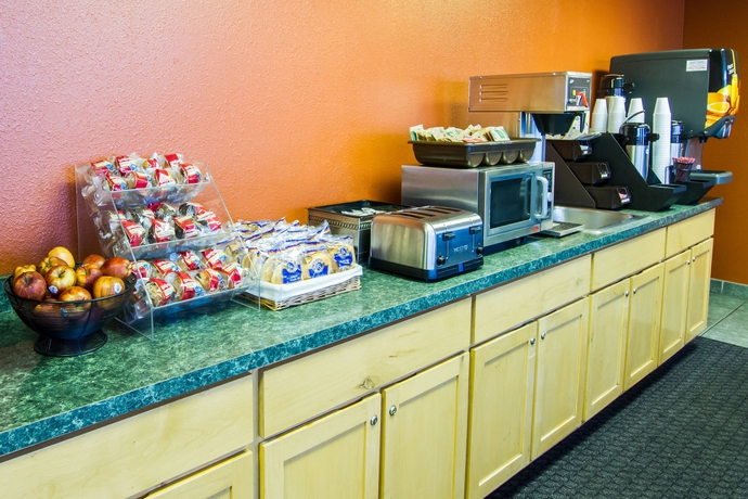 Imagen del bar/restaurante del Hotel Surestay By Best Western Phoenix Airport. Foto 2