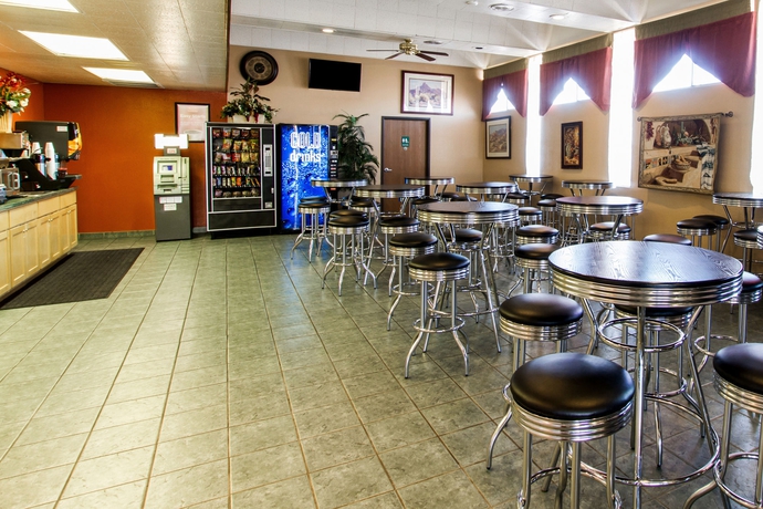 Imagen del bar/restaurante del Hotel Surestay By Best Western Phoenix Airport. Foto 4