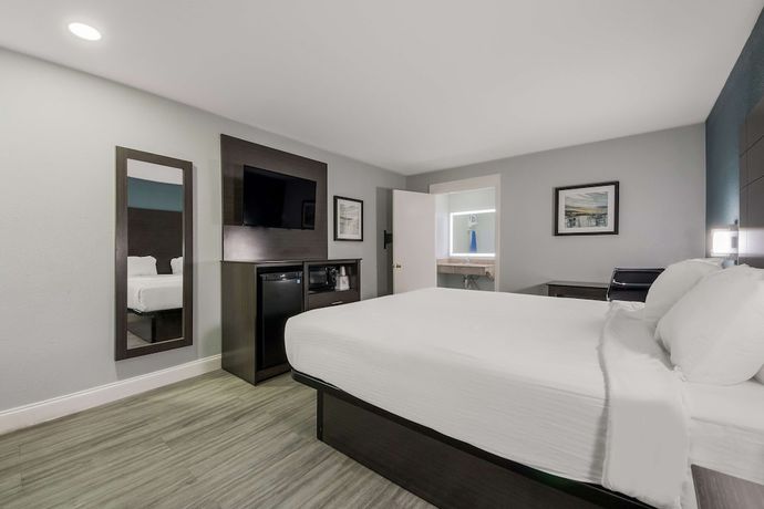 Imagen de la habitación del Hotel Surestay By Best Western San Antonio Riverwalk. Foto 14
