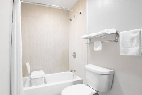 Imagen de la habitación del Hotel Surestay By Best Western Terrell. Foto 3