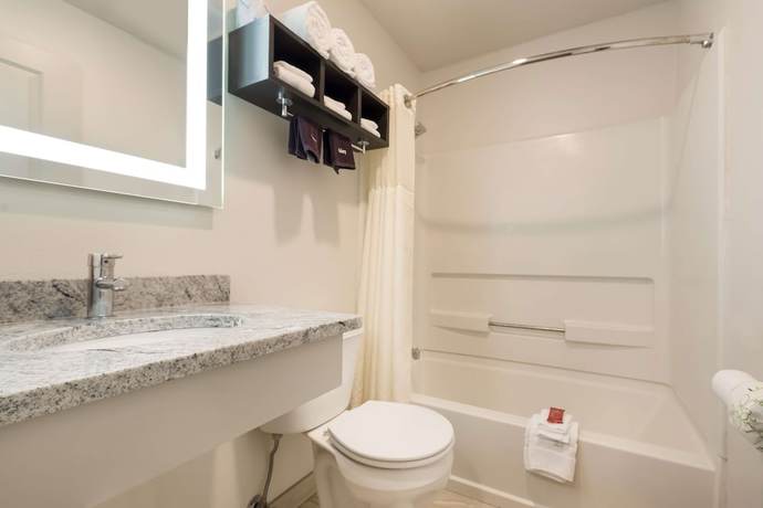 Imagen de la habitación del Hotel Surestay By Best Western Thomson, Thomson. Foto 8