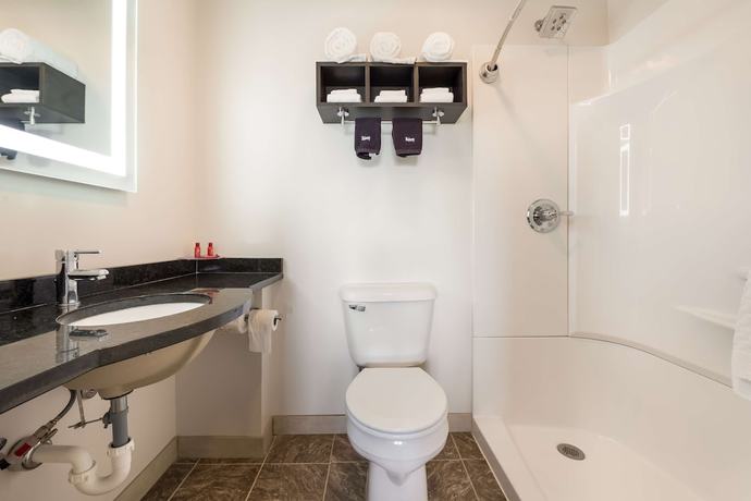 Imagen de la habitación del Hotel Surestay By Best Western Thomson, Thomson. Foto 12