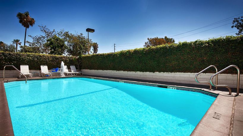 Imagen de la piscina del Hotel Surestay Hotel By Best Western Camarillo. Foto 8