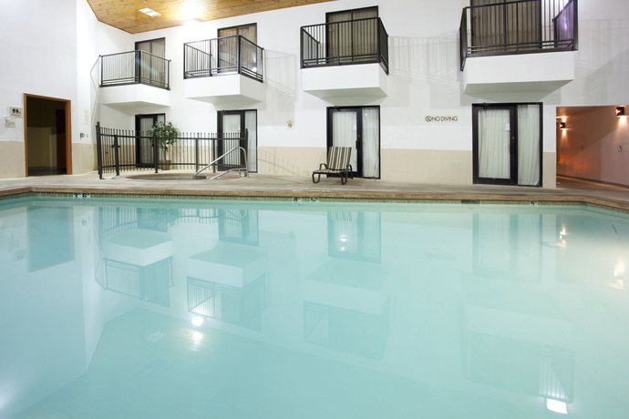 Imagen de la piscina del Hotel Surestay Plus By Best Western Albuquerque I40 Eubanks. Foto 14