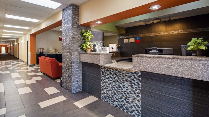 Imagen de los interiores del Hotel Surestay Plus By Best Western Blue Springs. Foto 17