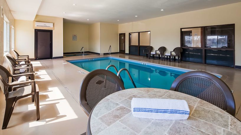 Imagen general del Hotel Surestay Plus By Best Western Blue Springs. Foto 1