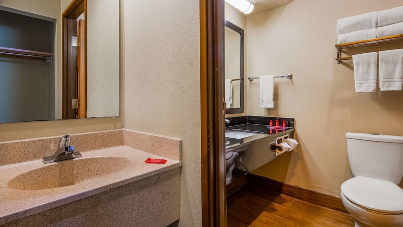 Imagen de la habitación del Hotel Surestay Plus By Best Western Blue Springs. Foto 13