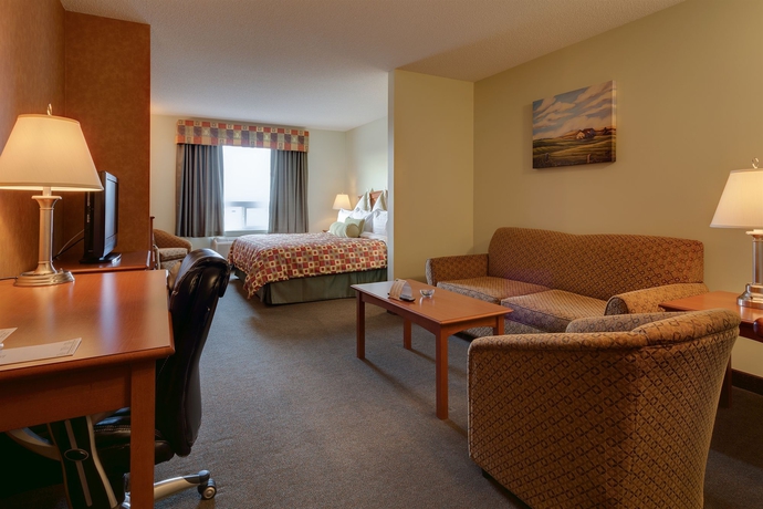 Imagen de los interiores del Hotel Surestay Plus By Best Western Calgary South East. Foto 11