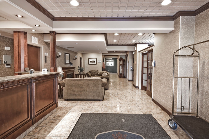 Imagen de los interiores del Hotel Surestay Plus By Best Western Coquitlam. Foto 10