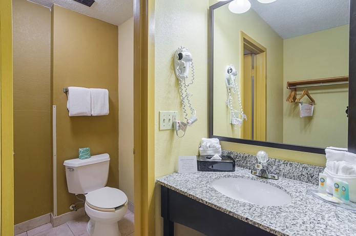Imagen de la habitación del Hotel Surestay Plus By Best Western Durham Medical Center. Foto 10