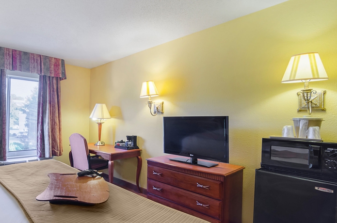 Imagen de la habitación del Hotel Surestay Plus By Best Western Durham Medical Center. Foto 11