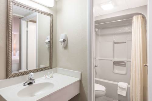 Imagen de la habitación del Hotel Surestay Plus By Best Western Gatlinburg. Foto 8