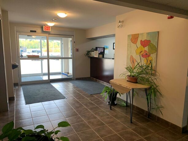 Imagen general del Hotel Surestay Plus By Best Western Hardisty. Foto 4